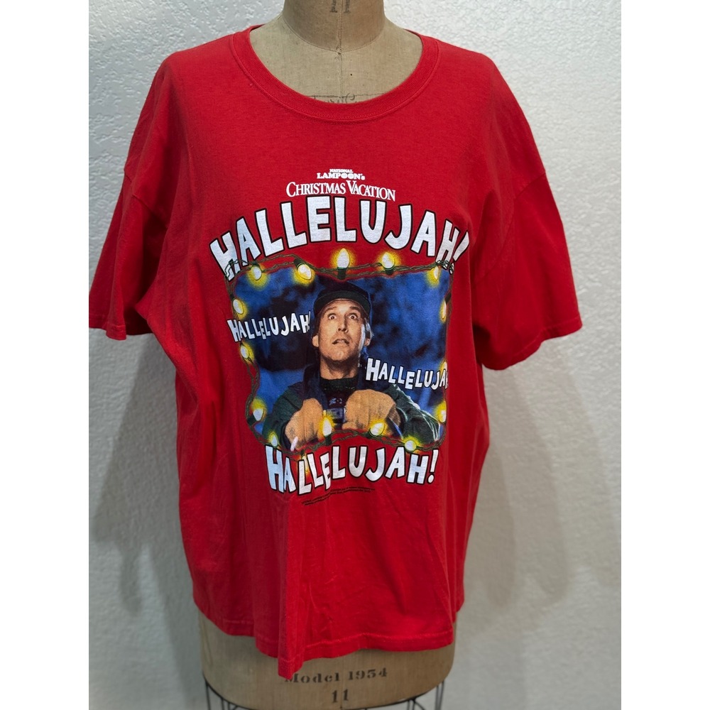 National Lampoons Christmas Vacation Hallelujah Clark Griswold Red T-Shirt XL